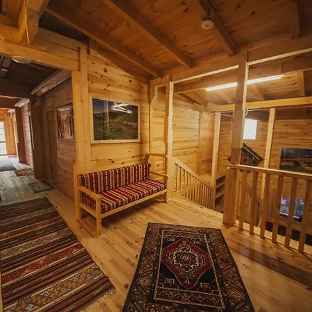 Otel Ahşap Loya